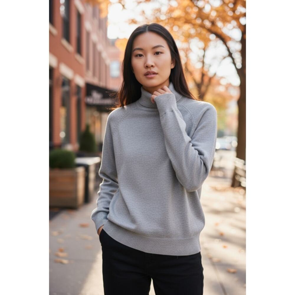 NWT Cashmere Turtleneck Sweater Women’s Large Gray Pullover
